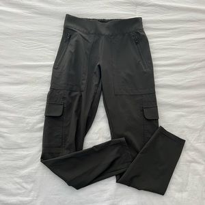 Athleta Chelsea Cargo Tapered Featherweight Pants